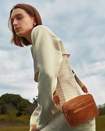 crossbody bag (4).jpg