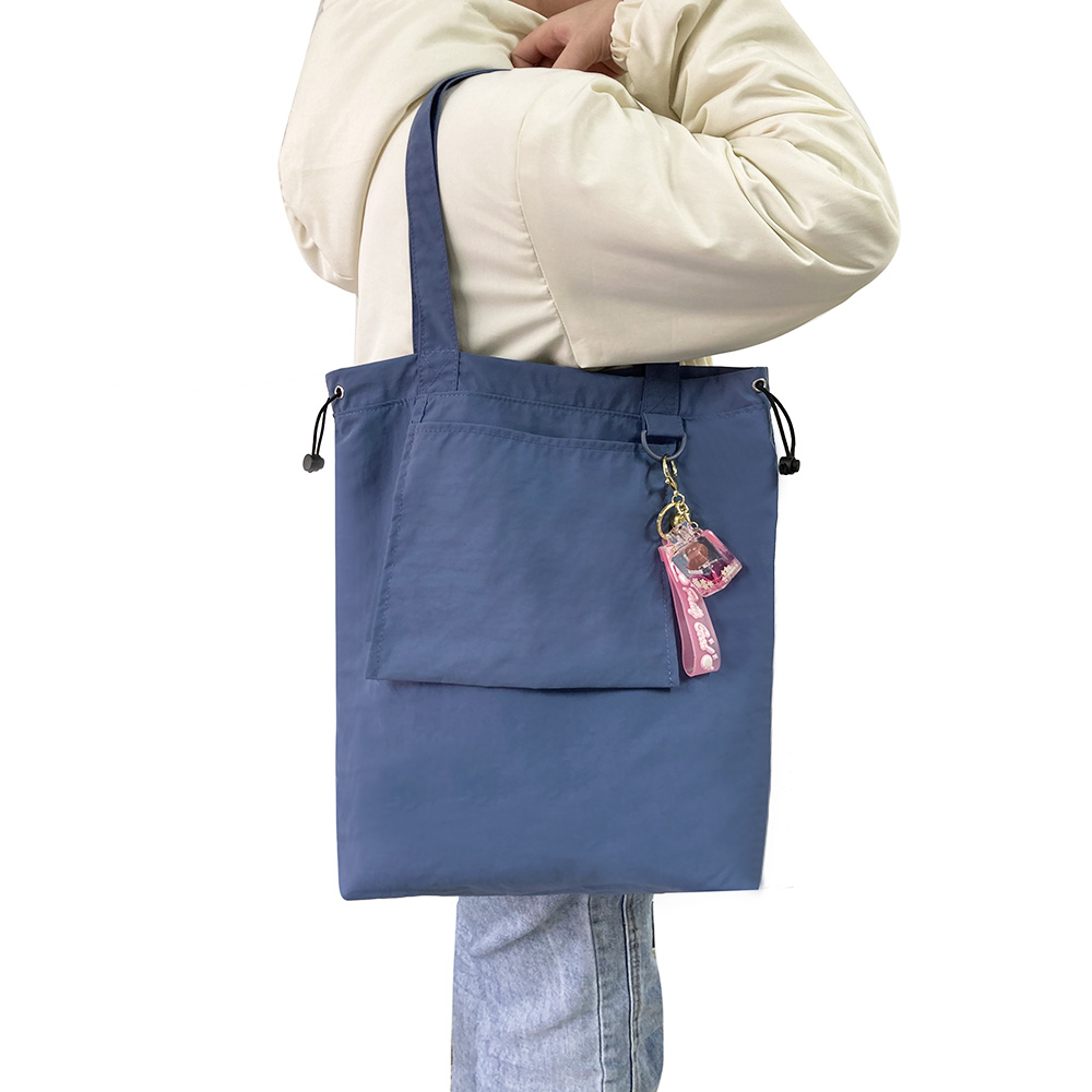 string tote bag 1 (3).jpg