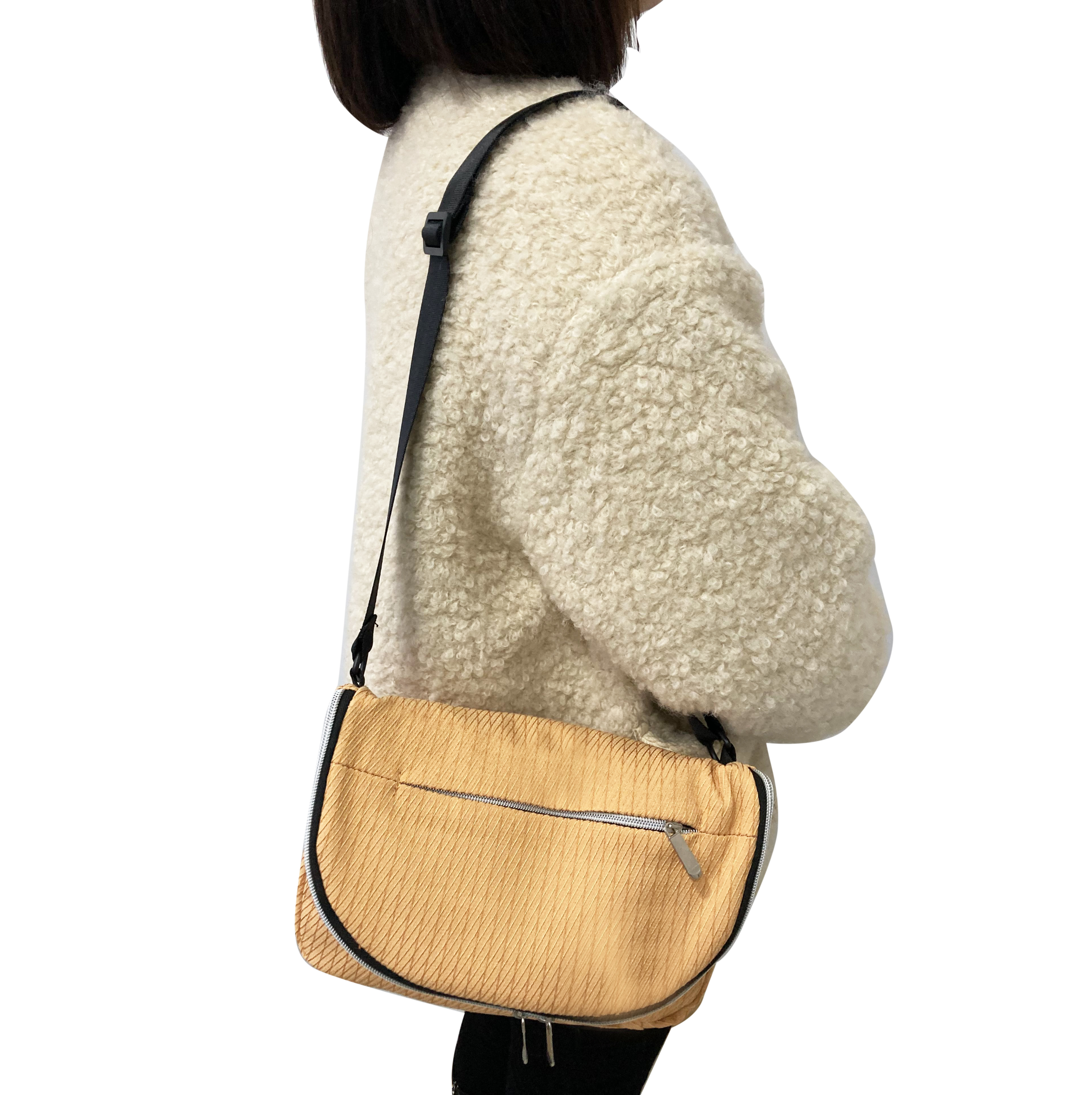 crossbody bag (4).jpg