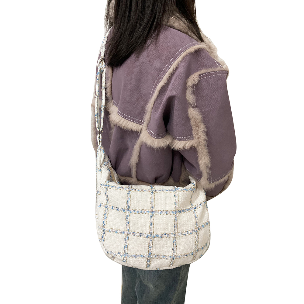 crossbody bag (2).jpg