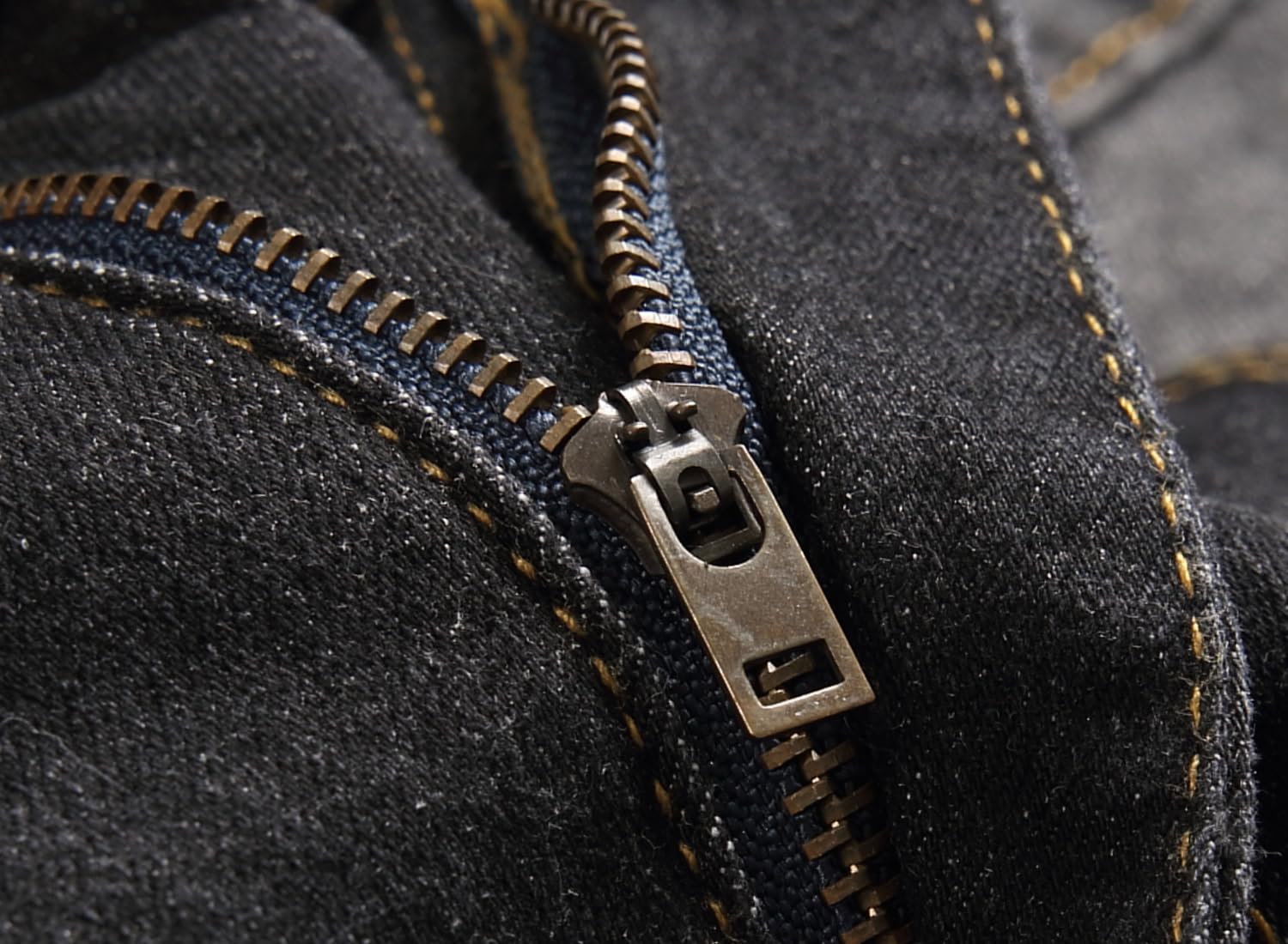 BLack jeans (12).jpg