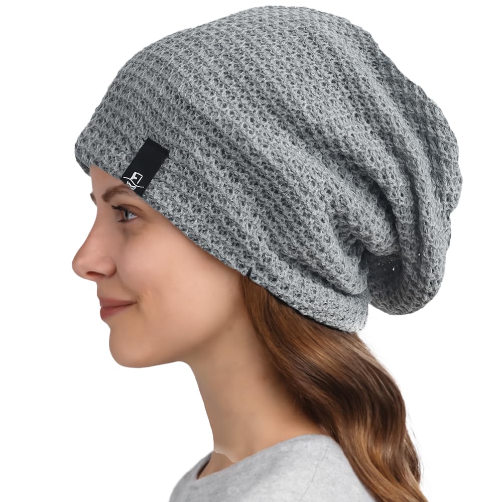 Casual knitted brimless hat for men and women, suitable for winter, loose and soft, casual style hat
